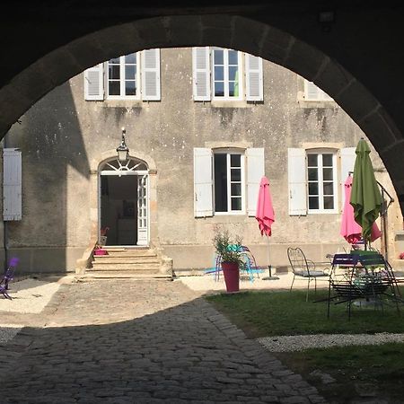 Un Dimanche Chez Julie Chambre Celestine Parthenay Exterior foto