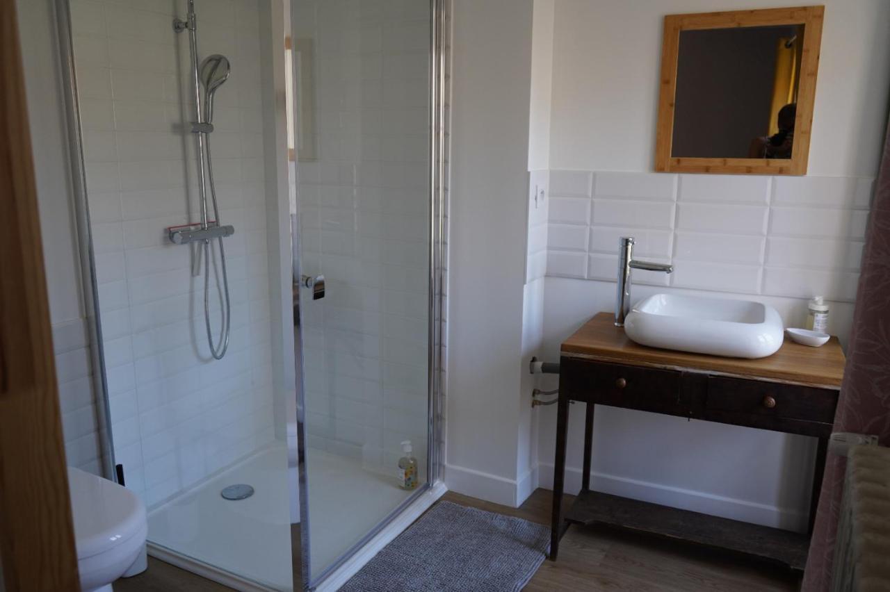 Un Dimanche Chez Julie Chambre Celestine Parthenay Exterior foto