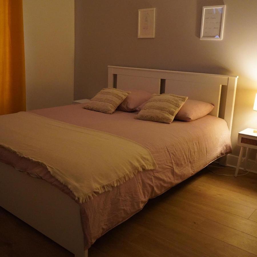 Un Dimanche Chez Julie Chambre Celestine Parthenay Exterior foto
